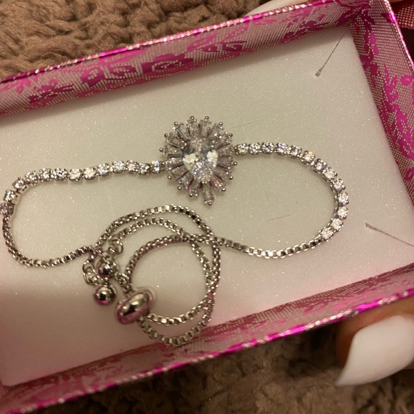 Adjustable silver bracelet - Picture 3 of 4